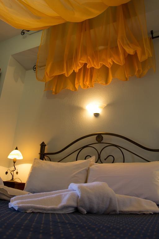 Hotel Ismini Ammouliana Kamer foto