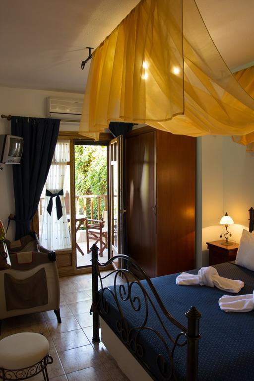 Hotel Ismini Ammouliana Kamer foto