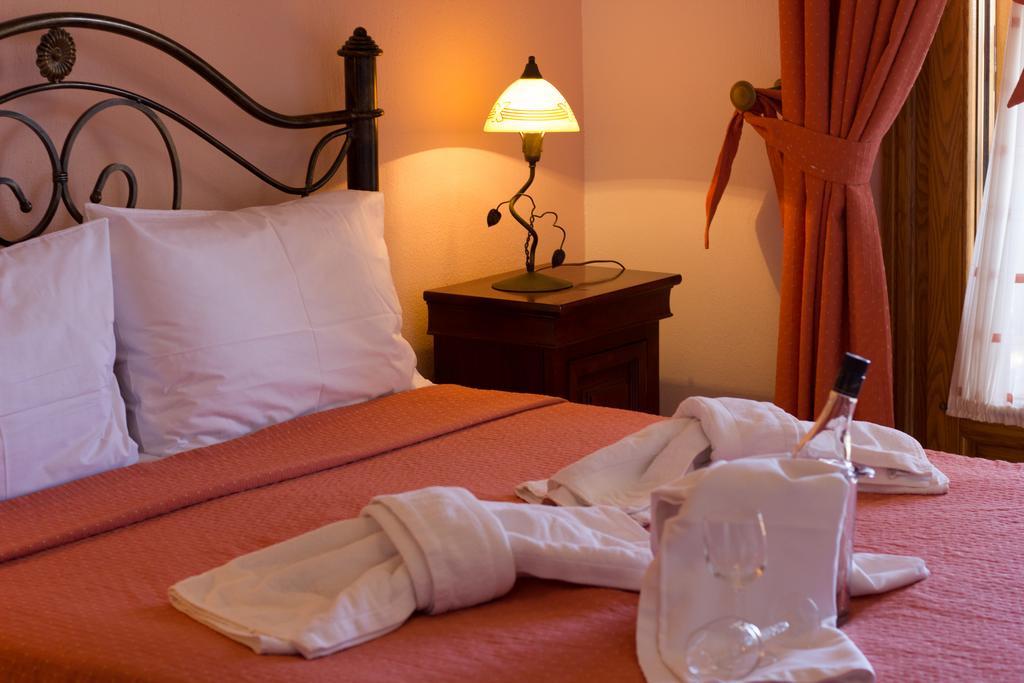 Hotel Ismini Ammouliana Kamer foto