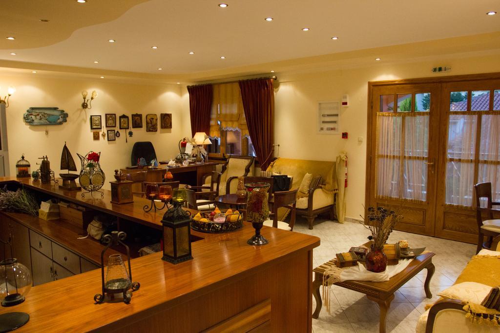 Hotel Ismini Ammouliana Buitenkant foto